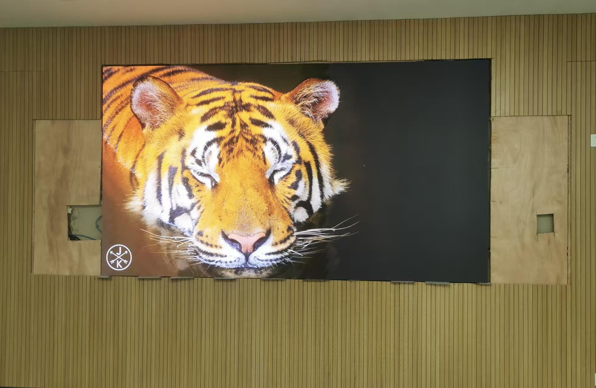 2025.11.26徐州某单位室内p2彩屏完工（kuang  da   wen  chang   xiao  qu ）